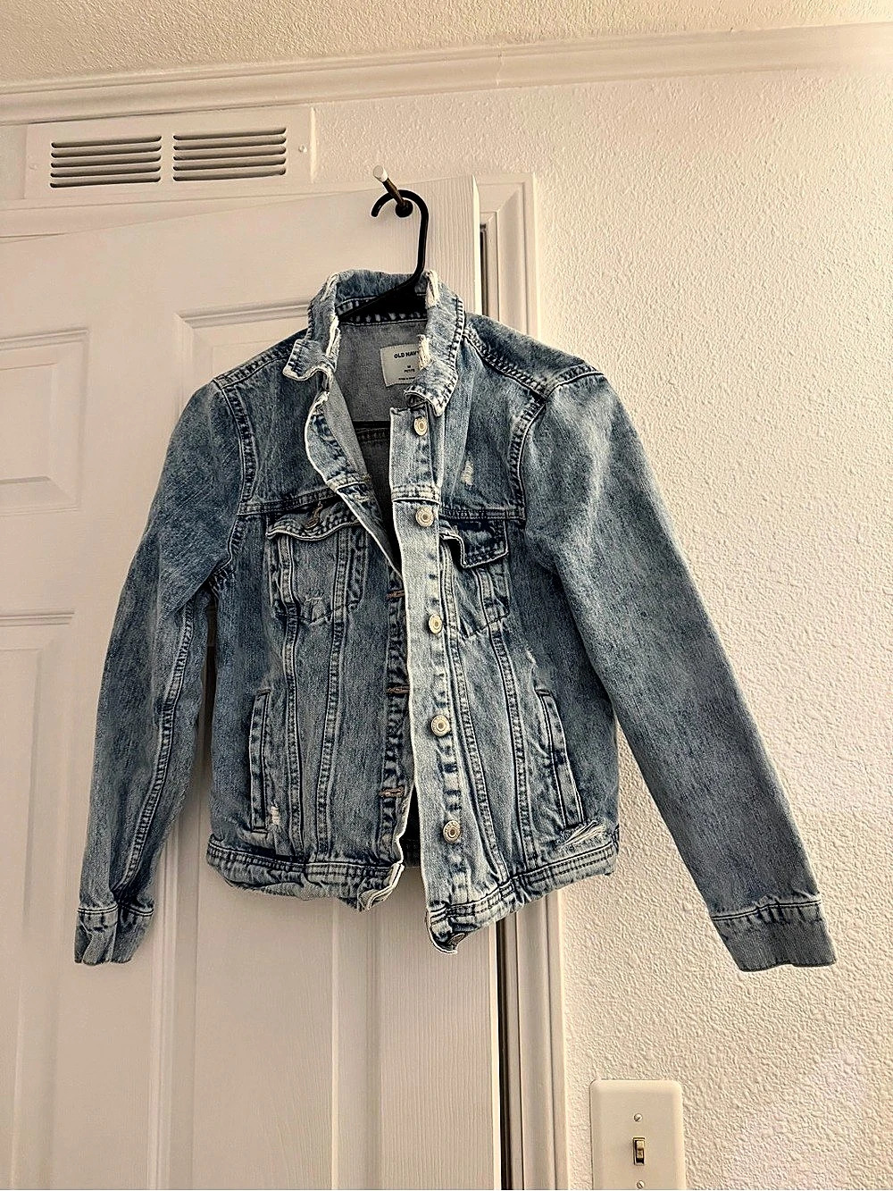 Old Navy Classic Jean Jacket Women's Denim Jacket Medium Blue